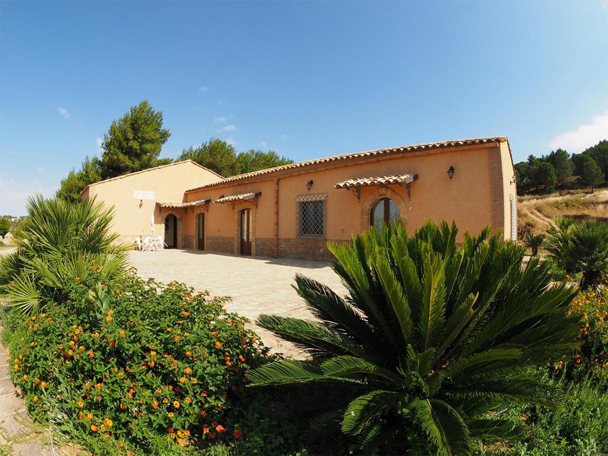 Agriturismo Il Drago Mirabella Imbaccari Exterior photo